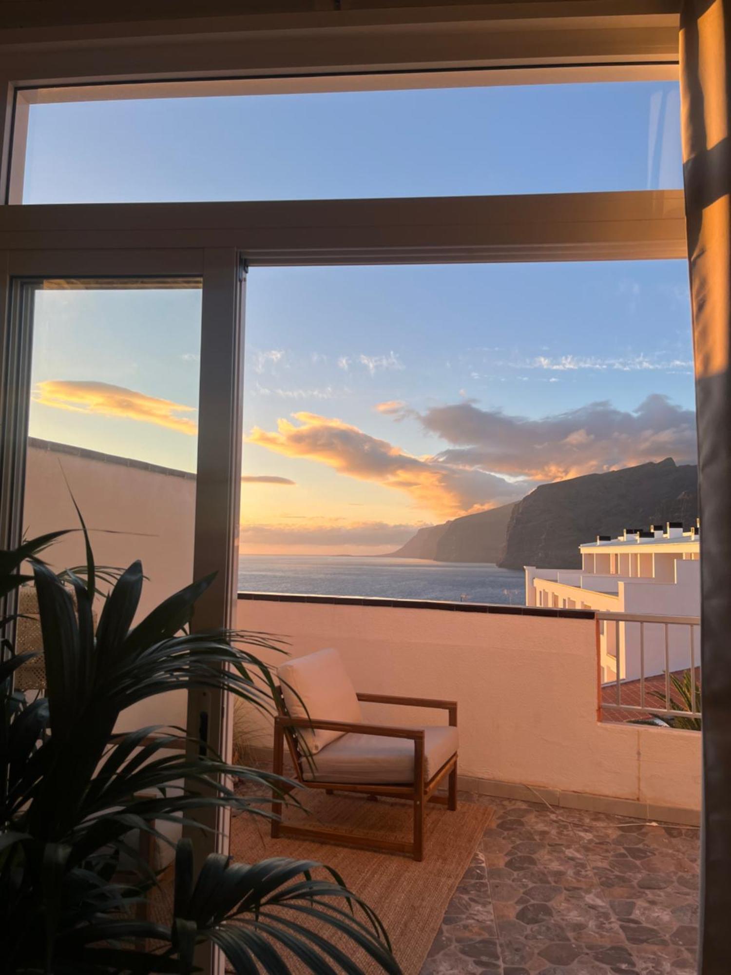 Sunset Oasis Of Gigantes Apartament Puerto de Santiago (Tenerife)